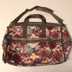 Lesportsac Large weekender bag with pouch